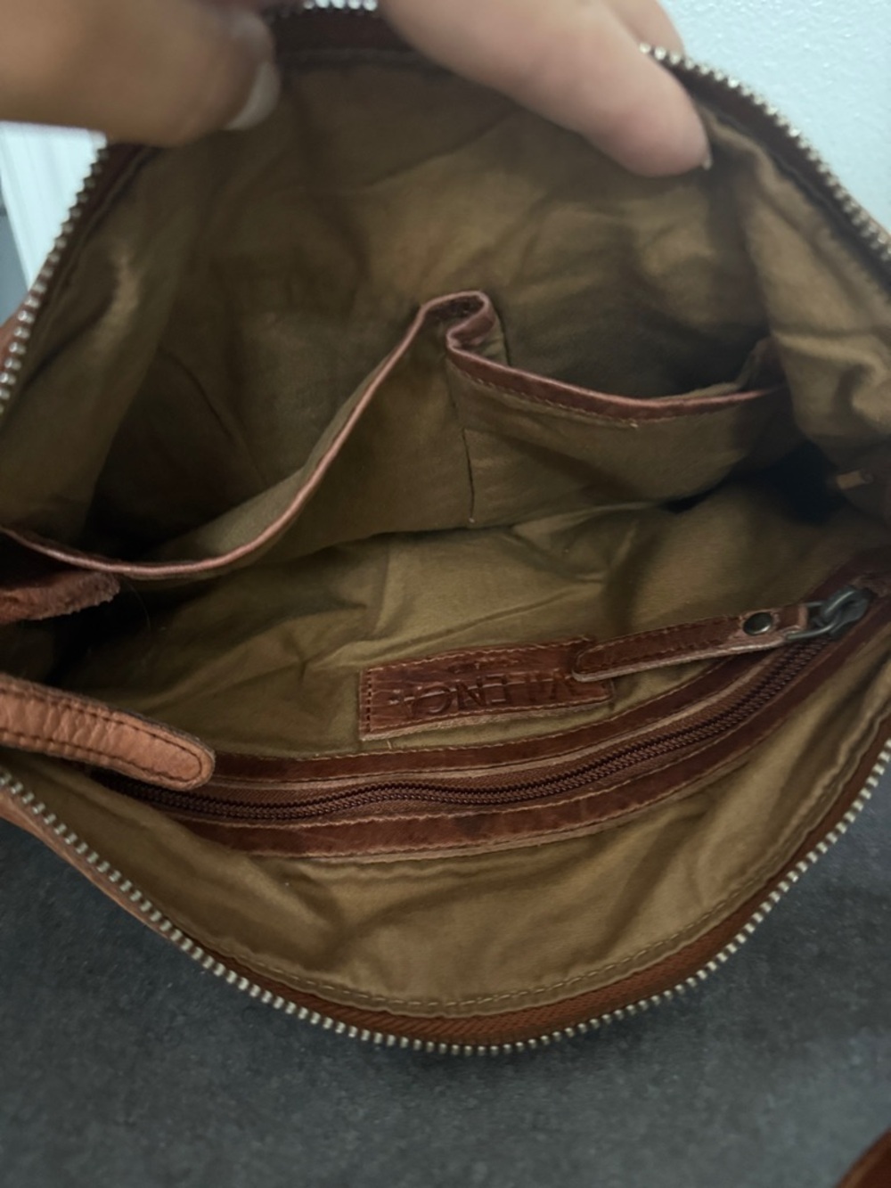 Preloved Vilenca Holland Woven Leather Crossbody Bag in Cognac - Picture 10 of 11